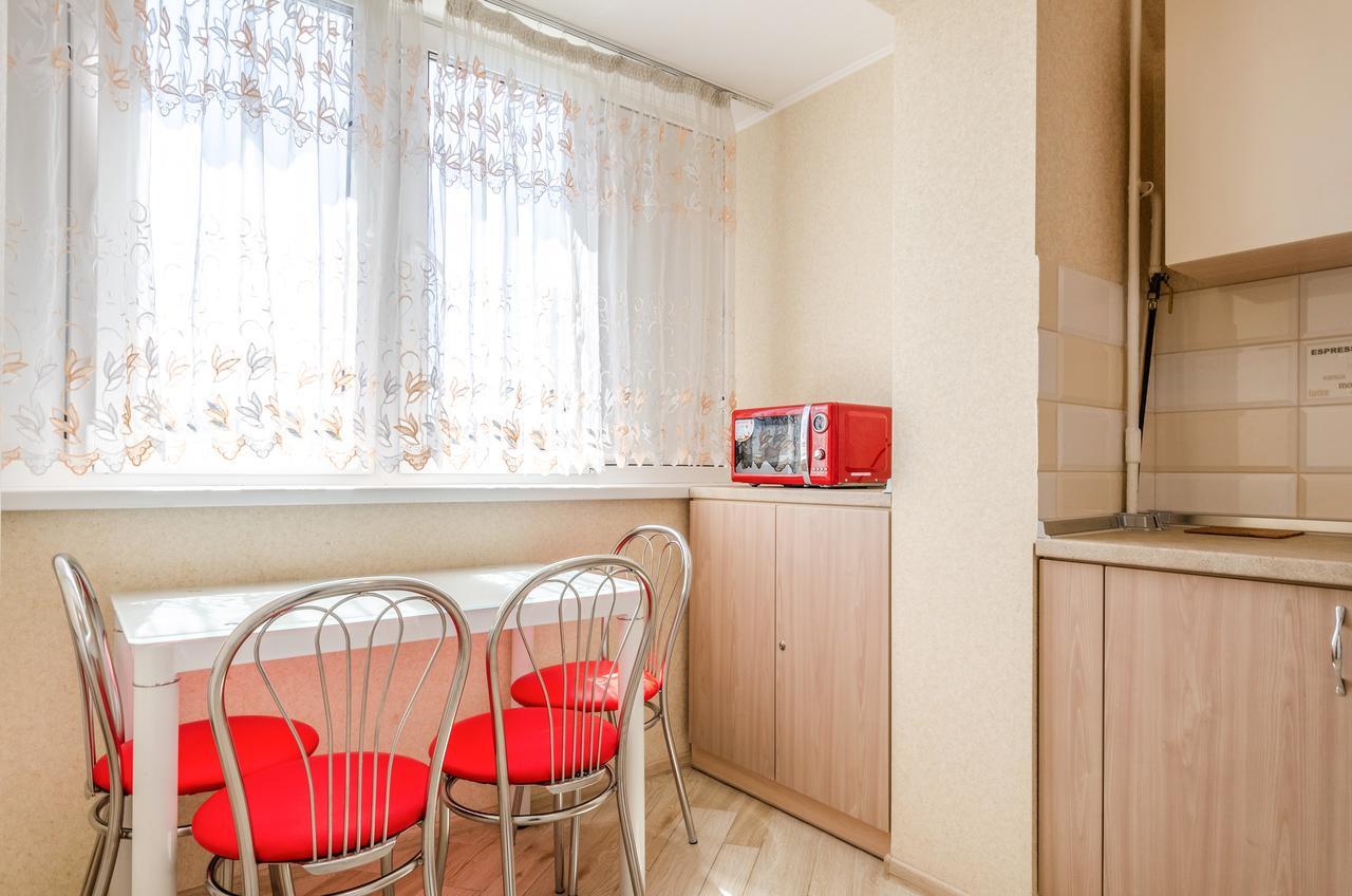 Artal Apartment On Obolonskyi Avenue 16A 基輔 外观 照片