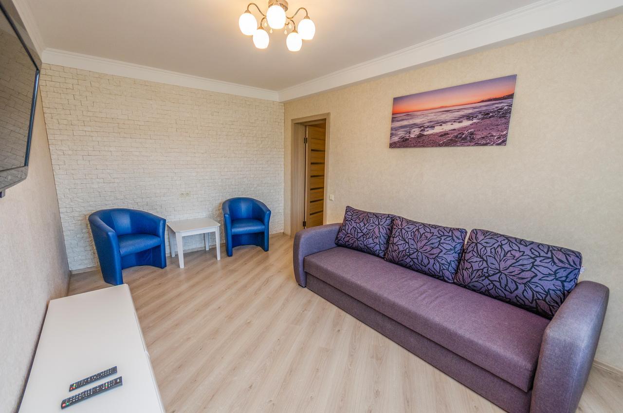 Artal Apartment On Obolonskyi Avenue 16A 基輔 外观 照片